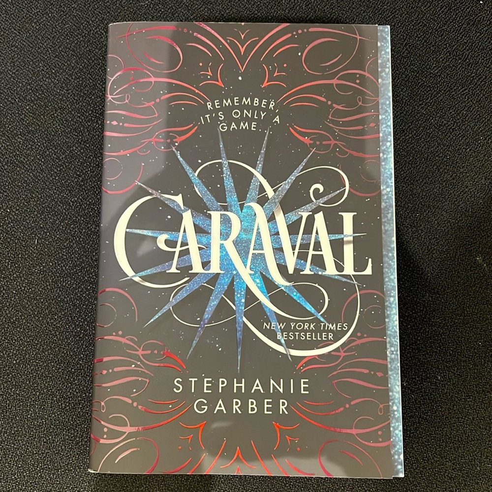 ✨3 for 10$✨ Caraval by Stephanie Garber